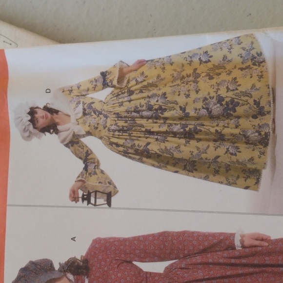 Sewing pattern for 1700's dresses - Picture 3 of 8